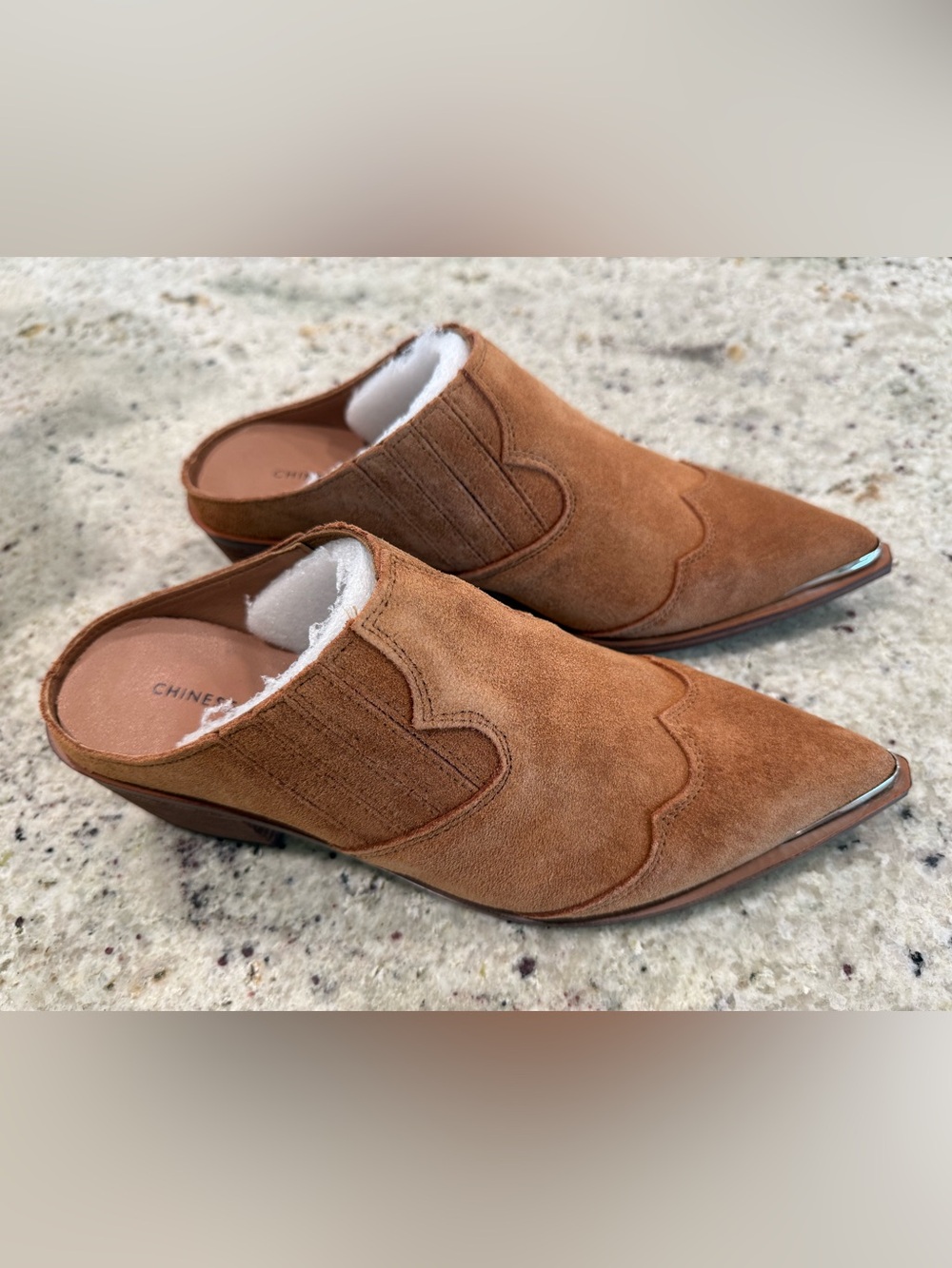 Chinese Laundry Women's Camel Suede Pointed Mules NIB - Picture 16 of 16